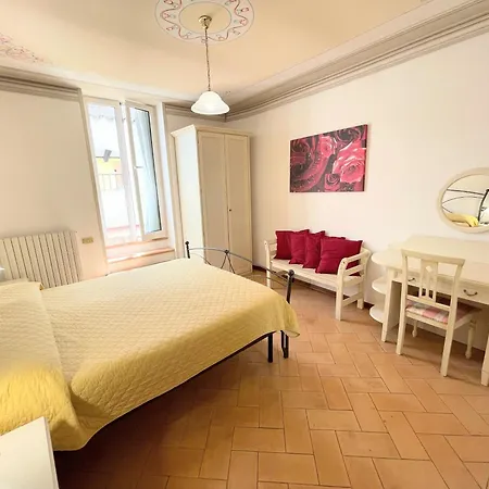 Apartment Bellasleeps 4 - 4 *