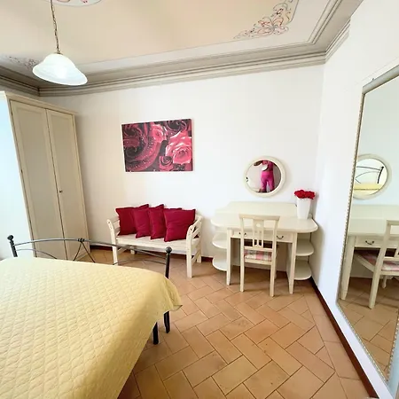 Bellasleeps 4 - 4 Apartment