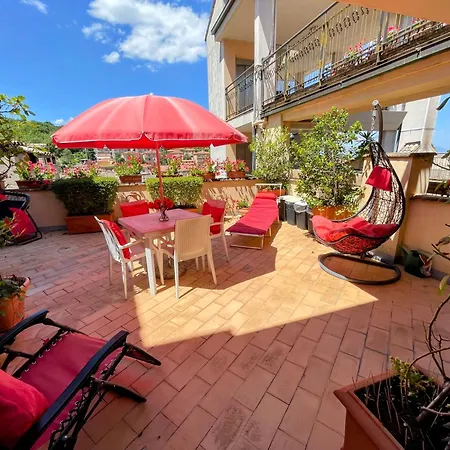 Bellasleeps 4 - 4 *