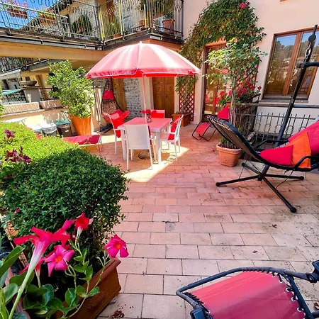 Bellasleeps 4 - 4 *